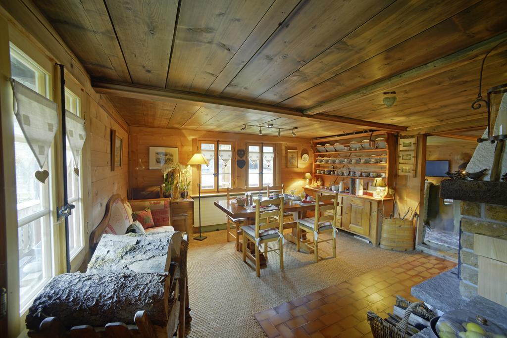 Vers L'Eglise B&B Chalet La Croisee מראה חיצוני תמונה
