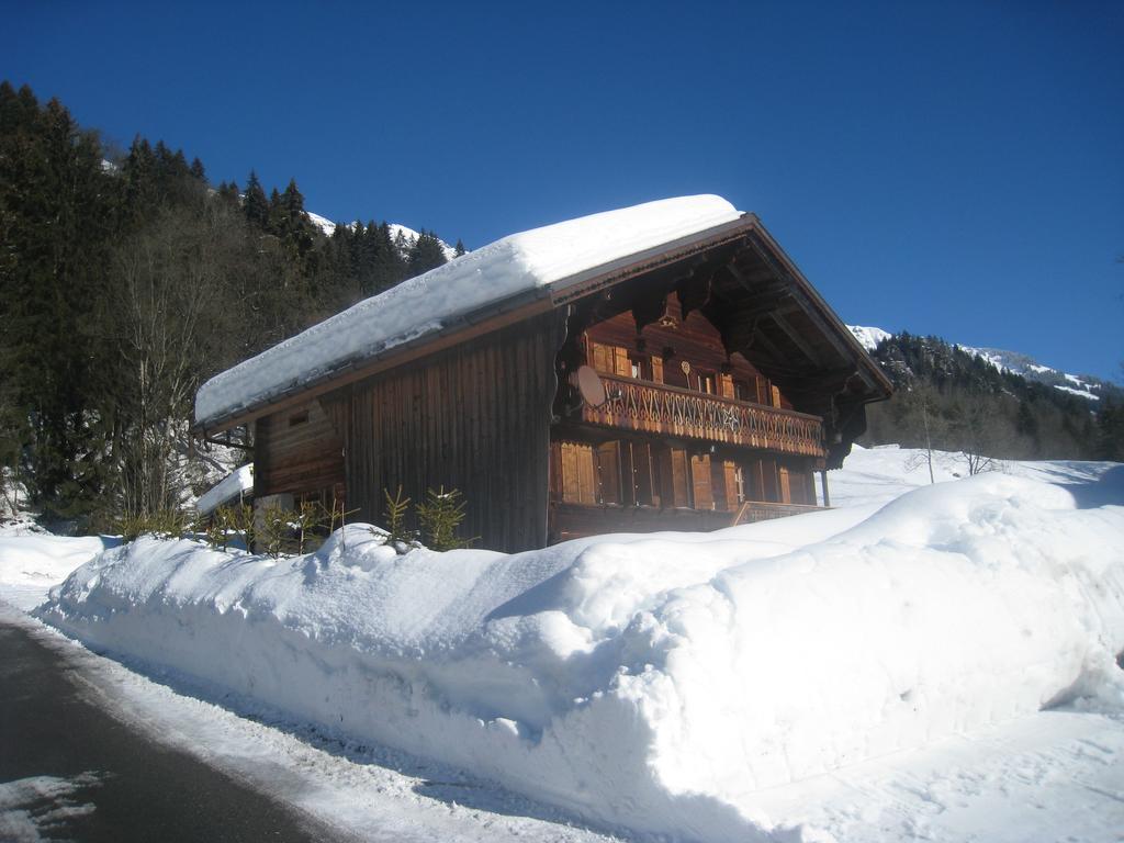 Vers L'Eglise B&B Chalet La Croisee מראה חיצוני תמונה