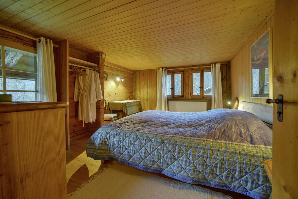 Vers L'Eglise B&B Chalet La Croisee חדר תמונה